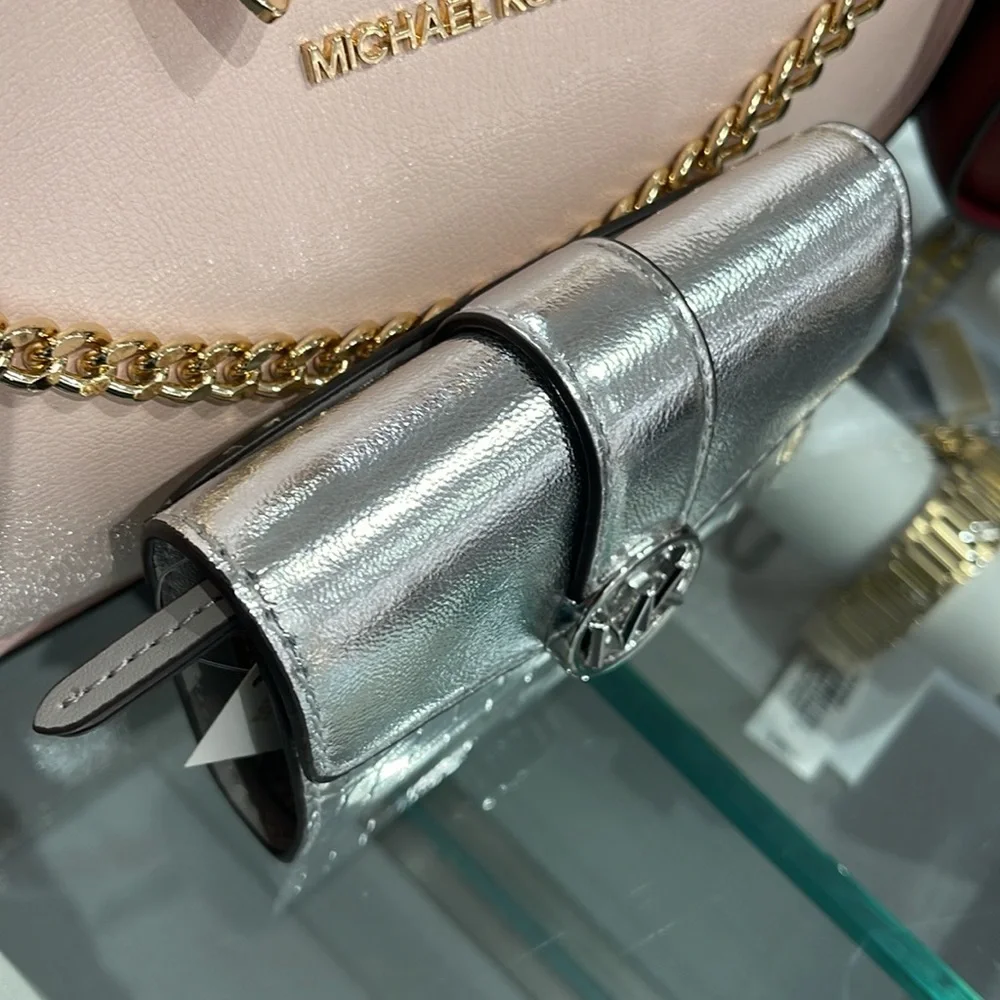 MICHAEL KORS CARMEN MEDIUM LOGO AND FAUX LEATHER WALLET SILVER NWT